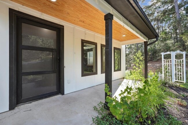 Building Photo - 105 Mokolii Ct