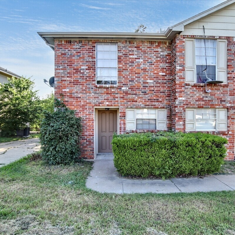 Primary Photo - 3830 Coates Cir