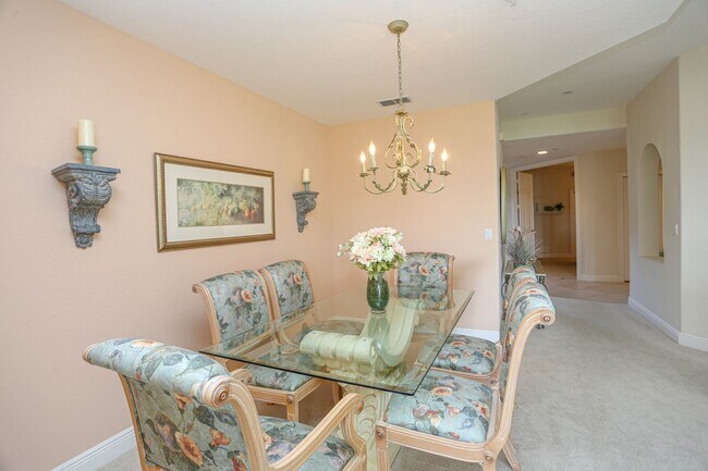 Foto del edificio - ** FIDDLER'S CREEK IN DEER CROSSING 3/2 FURNISHED SEASONAL 30 DAY RENTAL AVAILABLE STARTING MAY 2...
