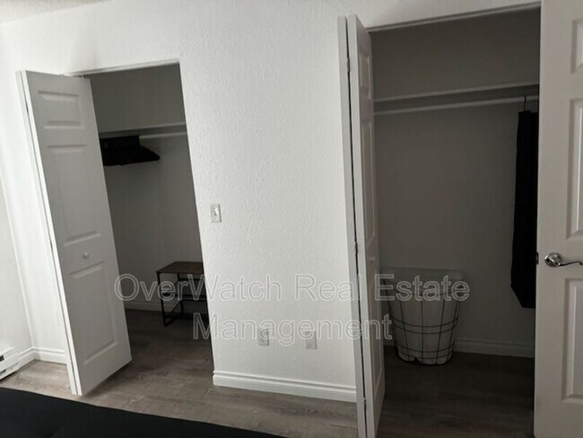 Foto del edificio - 4620 Reka Dr