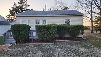 Building Photo - 349 N Genoa Ave
