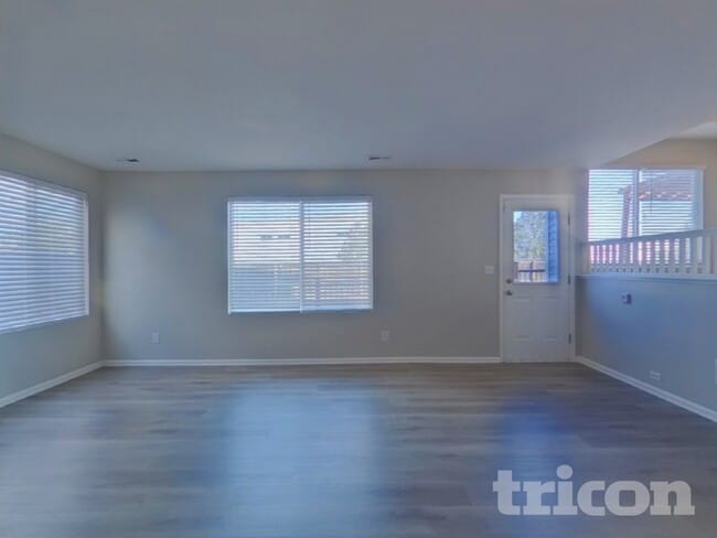 Foto del edificio - 19941 Montview Dr