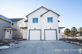 Building Photo - 3645 Verde Dr