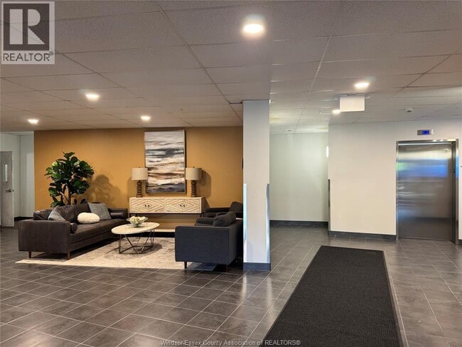 Building Photo - 1888 Westview Park Blvd