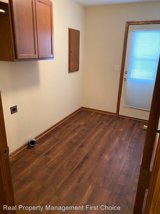 Foto del edificio - 4 br, 3 bath House - 5512 S DODGE COURT