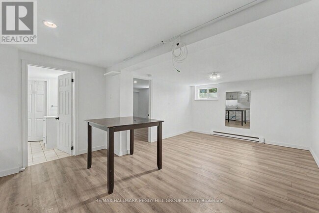 Building Photo - 2496-2498 Line 8