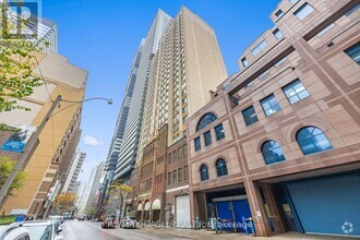 Building Photo - 25-1025 Grenville St
