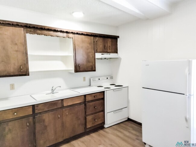 Foto del edificio - 1515 1 W 18th St