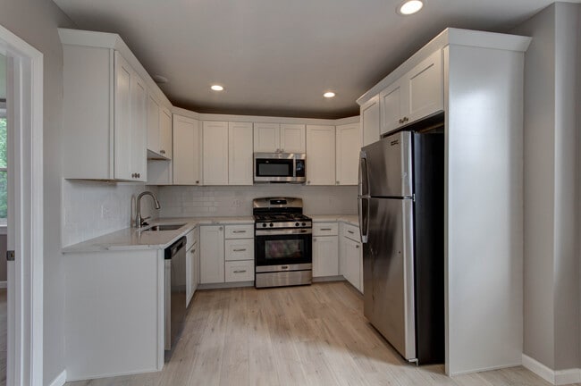 Building Photo - 2646 Melvin Ave