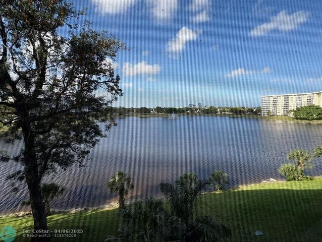 Foto del edificio - 3051 N Course Dr