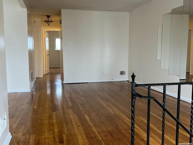 Building Photo - 149-61 257th St