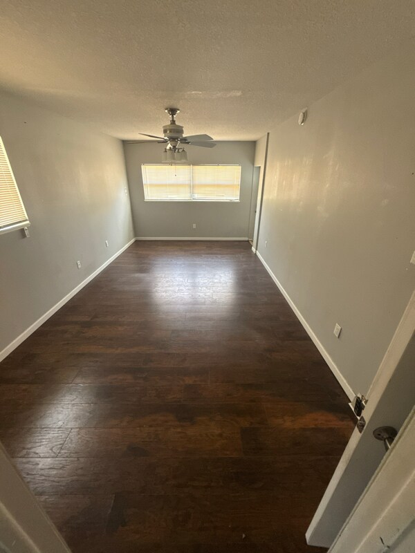 Foto principal - 942 Chace Ln NE