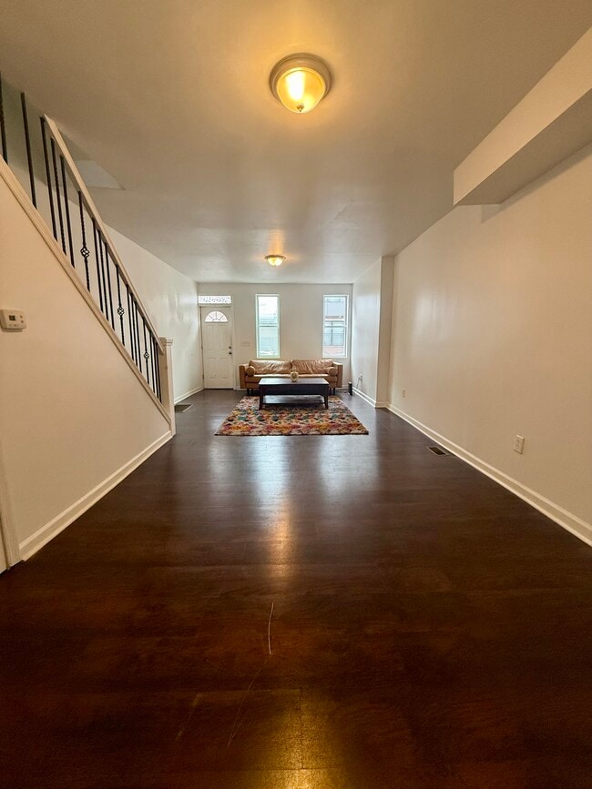 Building Photo - 1719 S 6th St