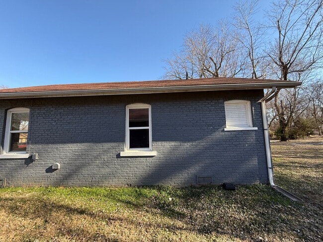 Building Photo - 1623 N 11th St