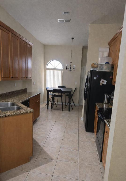 Foto del edificio - 439 Caraway Dr