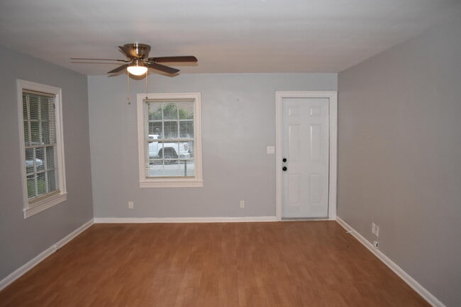 Building Photo - 940 Bignonia Rd
