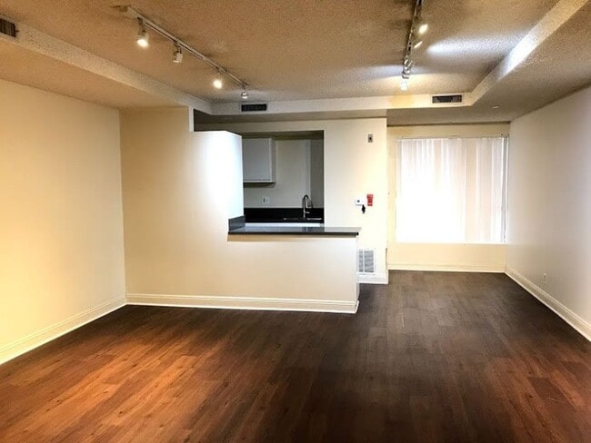 Foto del interior - 747 Gayley Ave