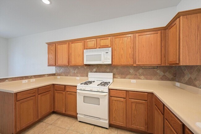 Foto del edificio - 1732 Amberwood Loop