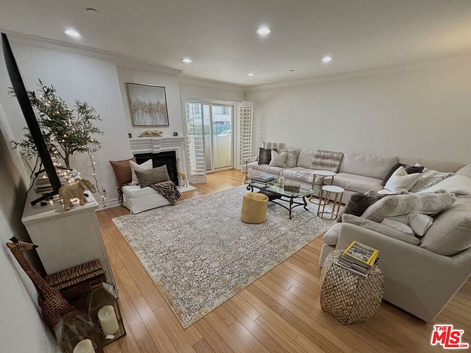 Building Photo - 1828 Glendon Ave