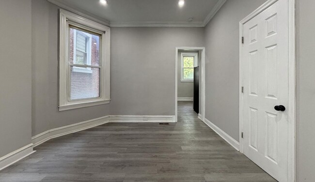 Foto del edificio - 1731 N Redfield St
