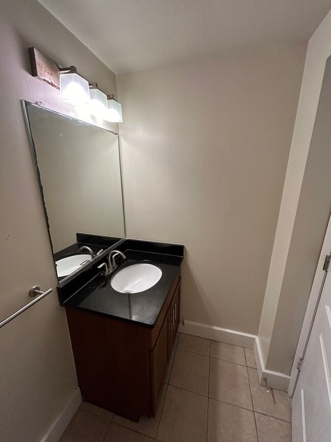 Interior Photo - Mortons Apartments
