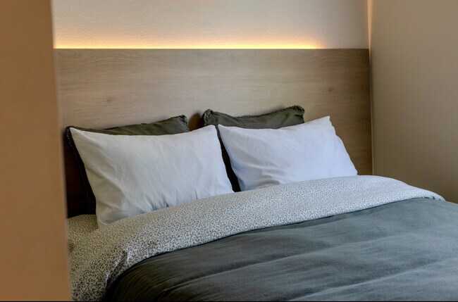 Foto del edificio - 5270 N 57th St