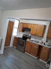 Building Photo - 5707 Reedland St