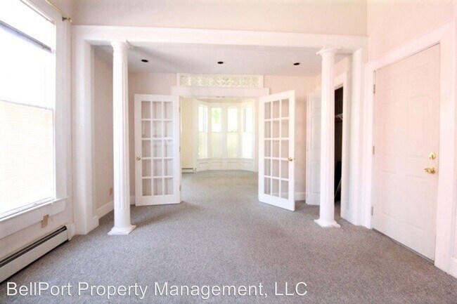 Building Photo - 258 Spring St
