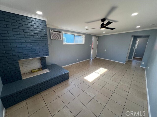 Foto del edificio - 2144 E Poppy St