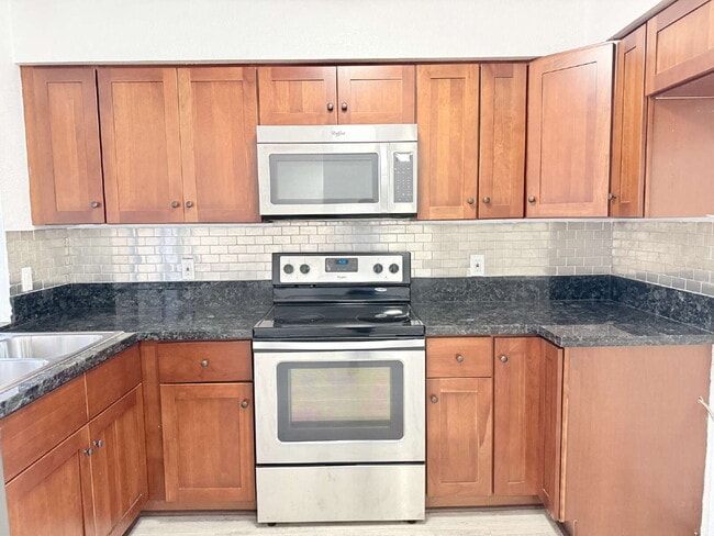 Building Photo - Mission Valley Condo w/ FREE Internet & Cable