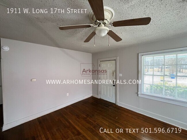 Foto del edificio - 1911 W Long 17th St