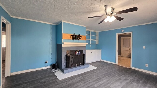 Foto del edificio - 7132 Ashwood Cir