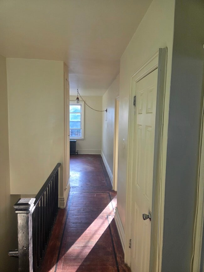 Building Photo - 1393 Troy Ave