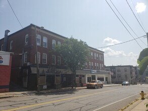 Building Photo - 19 1/2 Lunenburg Street Unit 10