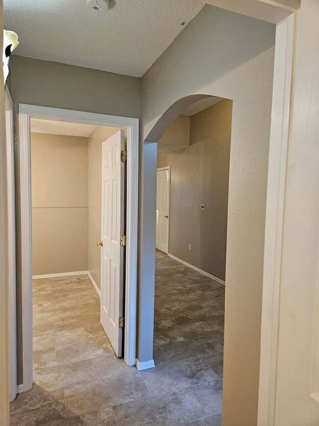 Building Photo - 12357 Tierra Inca Dr