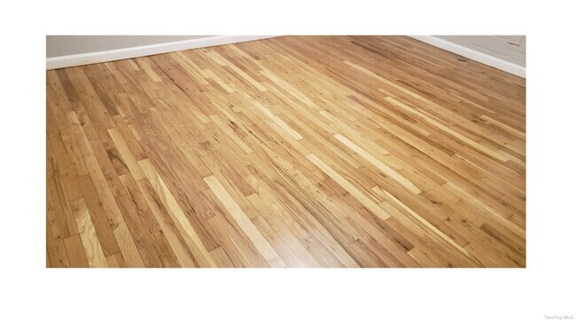 Foto del edificio - 232 Sugarwood Ln