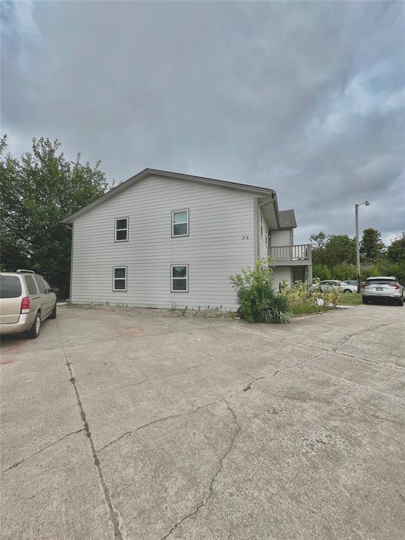 Building Photo - 312 Falcon Ct