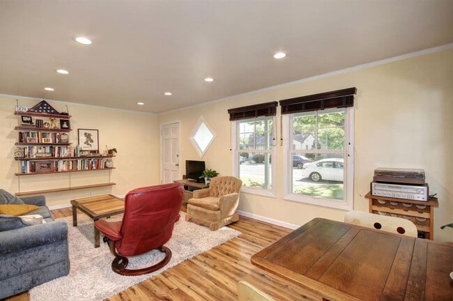 Building Photo - 2981 Kroy Way