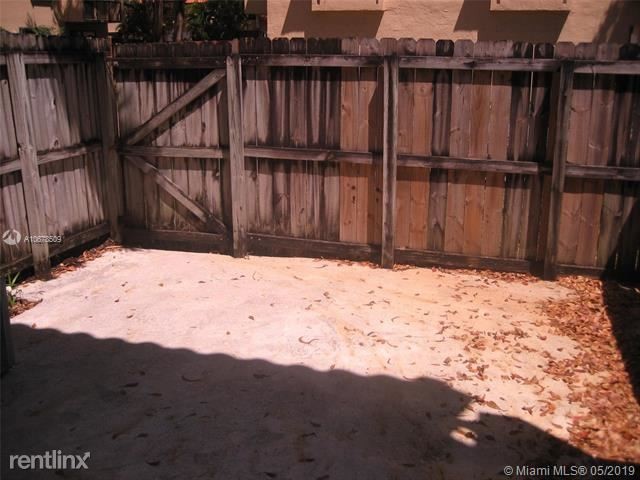 Building Photo - 2 br, 2 bath Condo - DADELAND COVE SEC 2