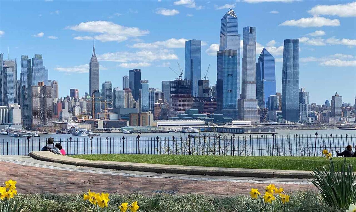 6515 Boulevard E Unit 1L, West New York, NJ 07093 Condo for Rent in