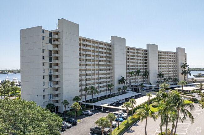 Quay North & South Condominium