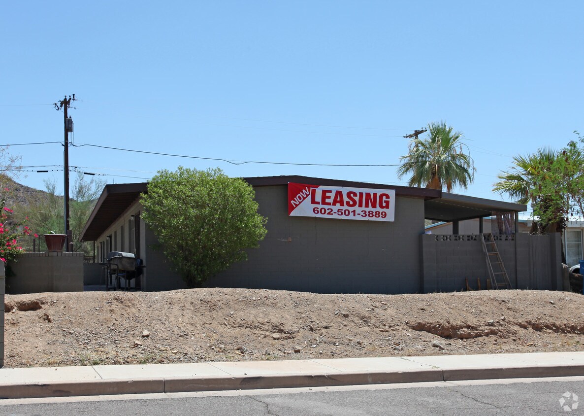Building Photo - 11211 N 16th Ave