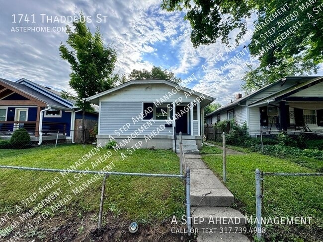 Building Photo - 1741 Thaddeus - 3 bed/1 Bath Move-in Ready