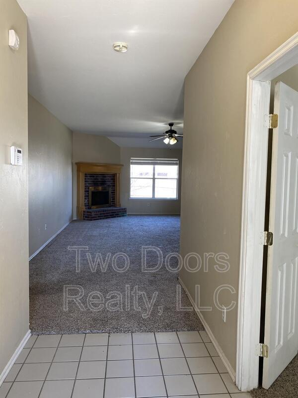 Photo - 5901 SE 88th St House