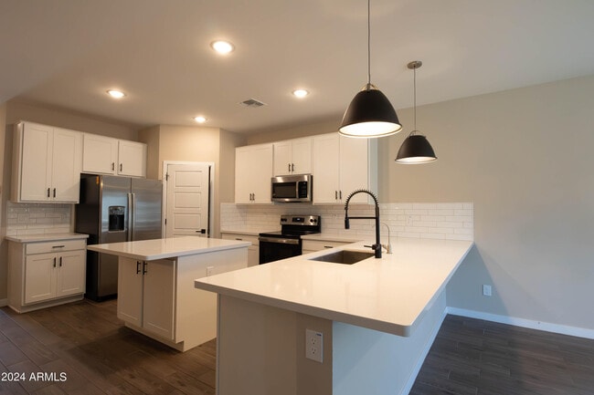 Building Photo - 2766 Fossil Ridge Rd