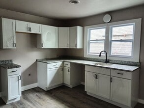 Building Photo - 3527 N 9th St