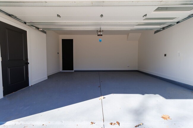 Building Photo - 3523 Avalon Ave