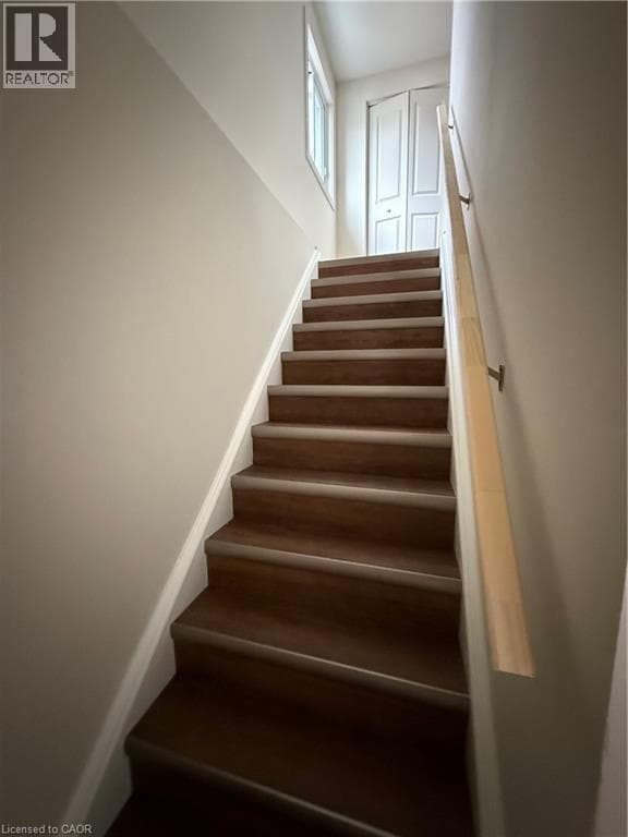 Photo du bâtiment - 112 Woodpoppy Ct