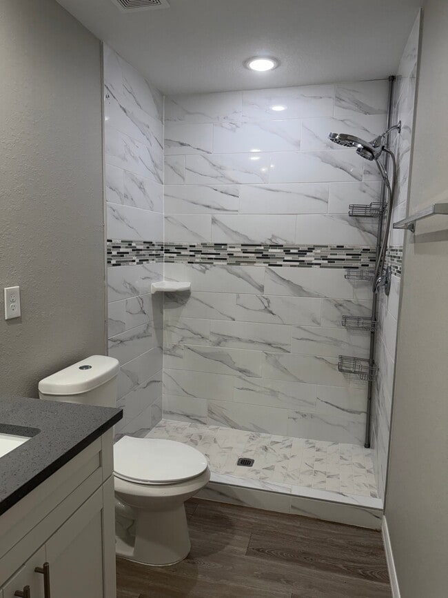 Building Photo - 6054 N Moss Cir