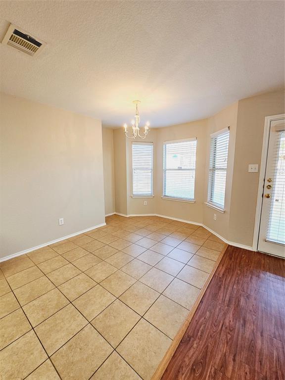 Building Photo - 423 Paddington Dr